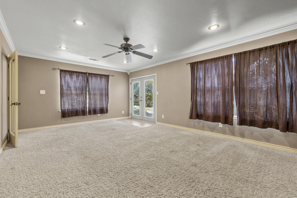 415 Meadow Ridge Dr