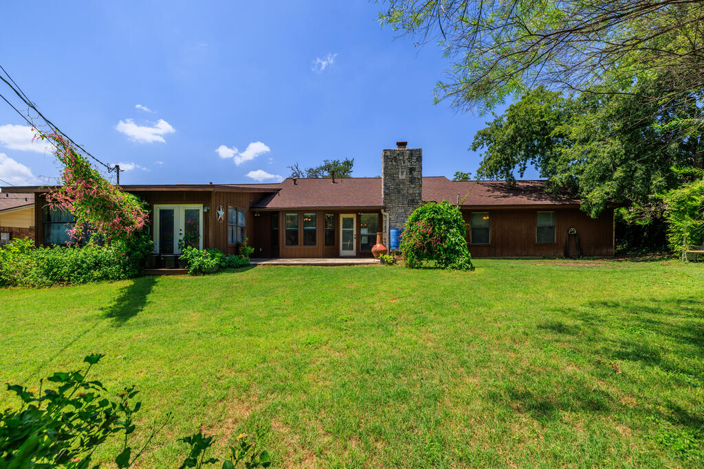 415 Meadow Ridge Dr