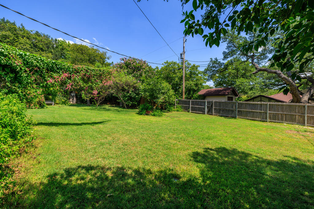 415 Meadow Ridge Dr