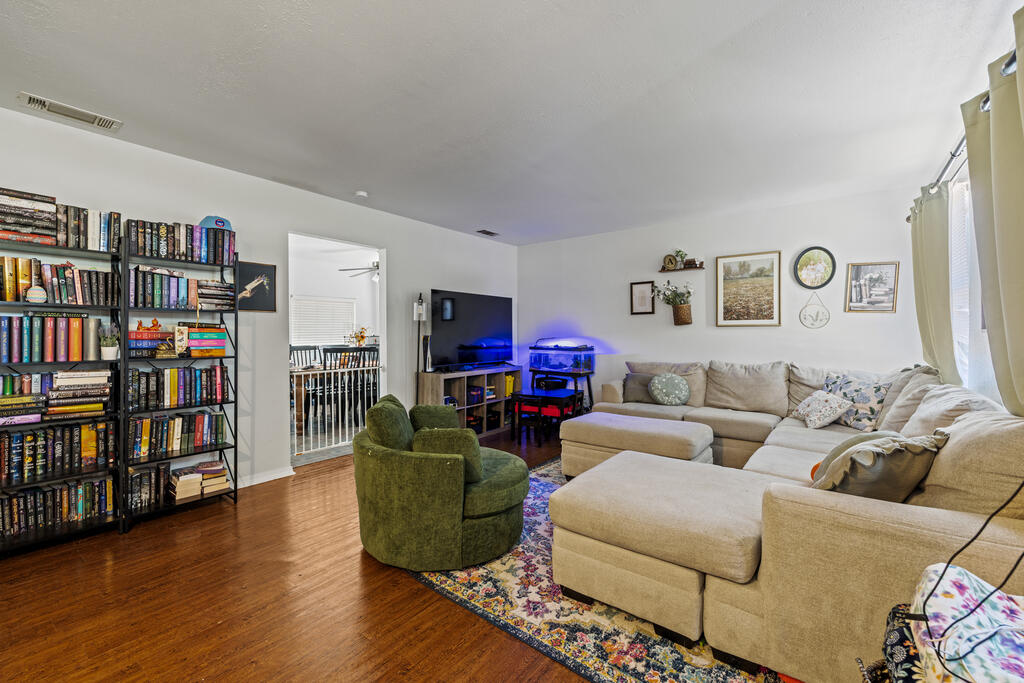 114 Fleury Way