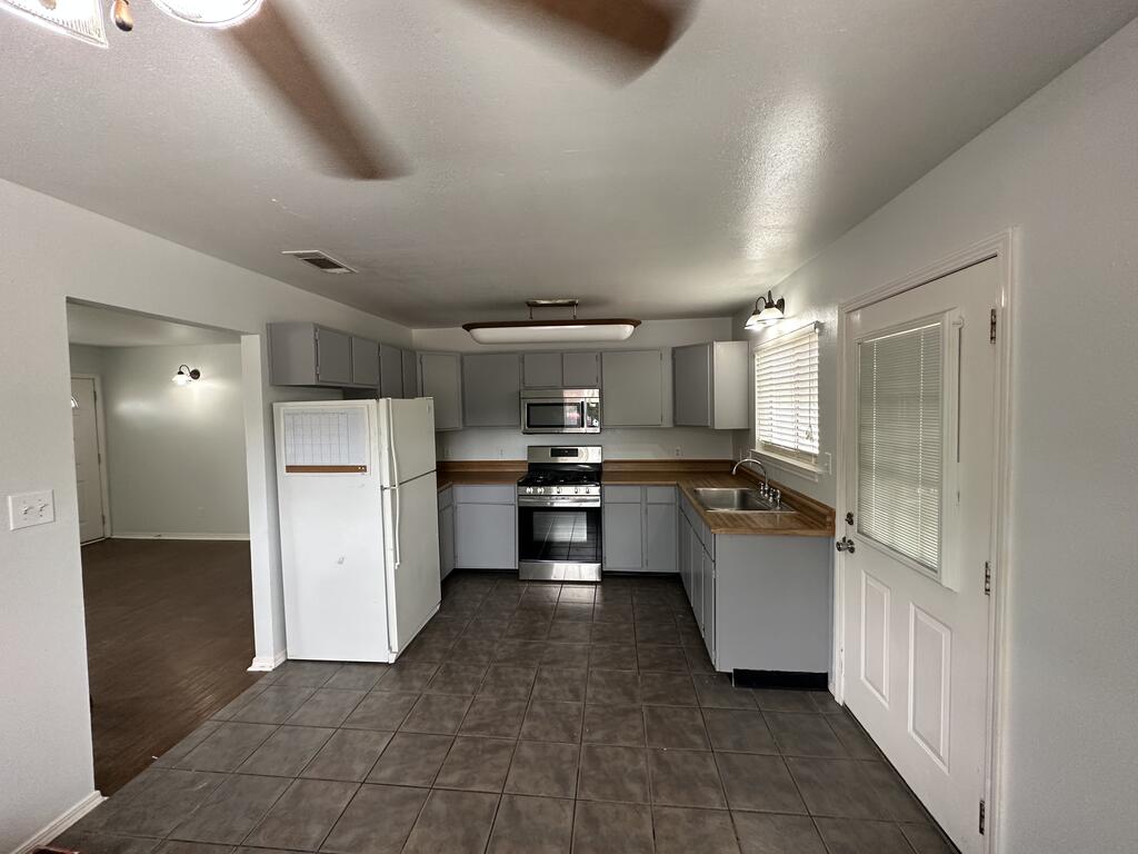 114 Fleury Way