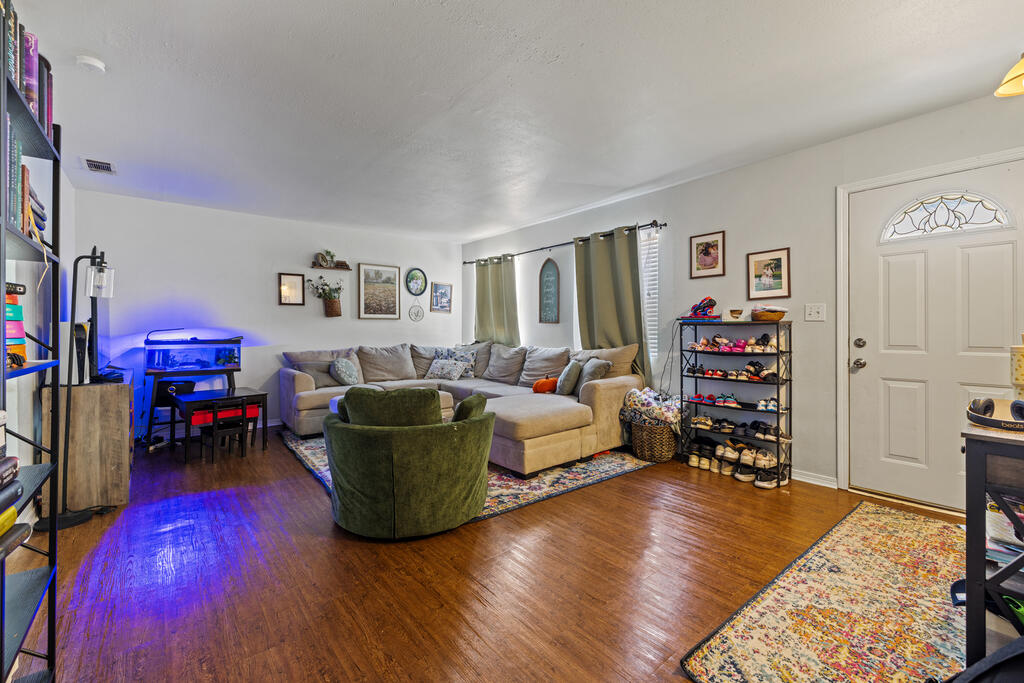 114 Fleury Way