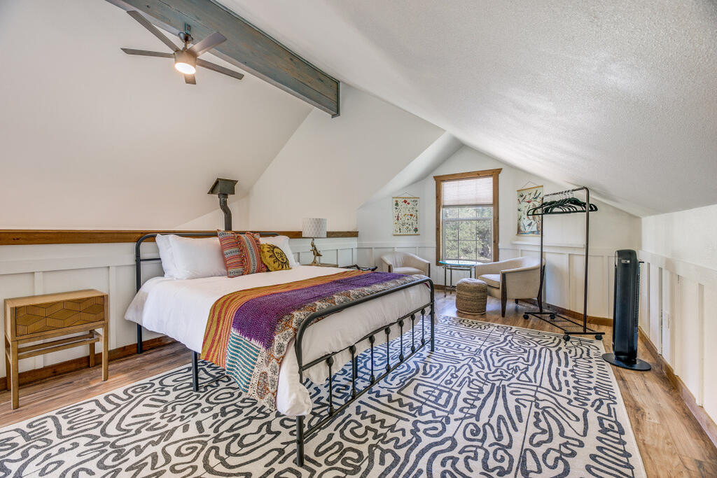 3498 Grape Creek Rd