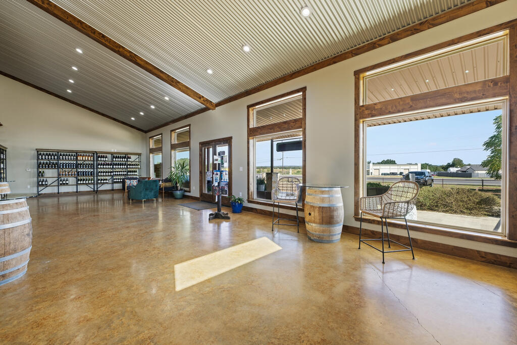6009 US Hwy 290