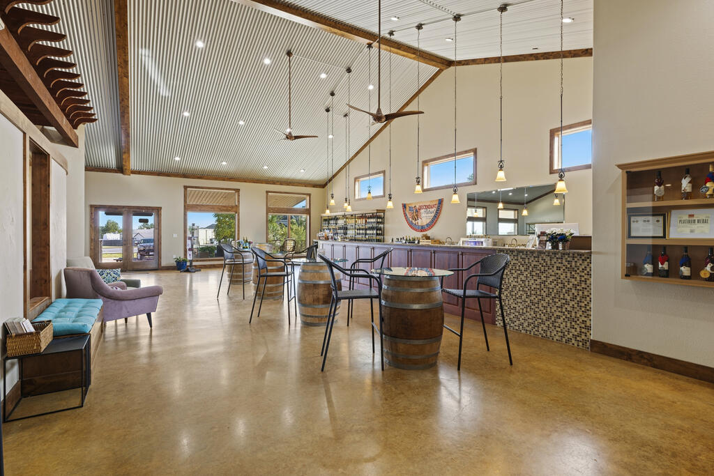 6009 US Hwy 290