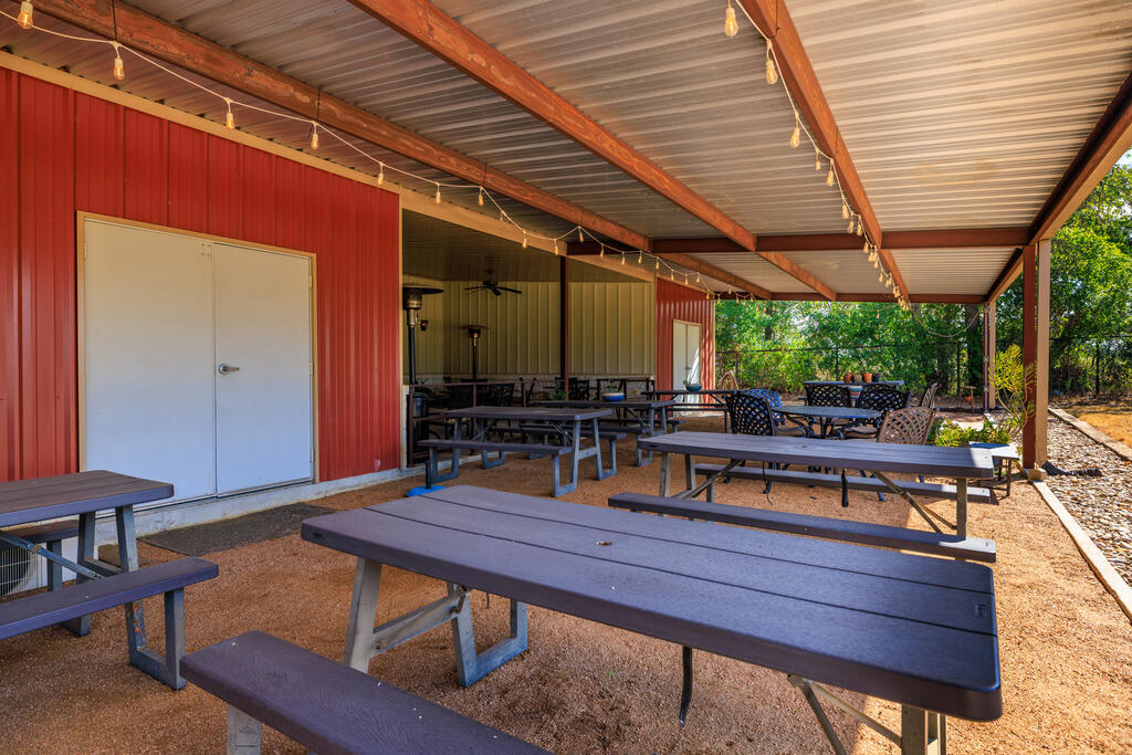 6009 US Hwy 290