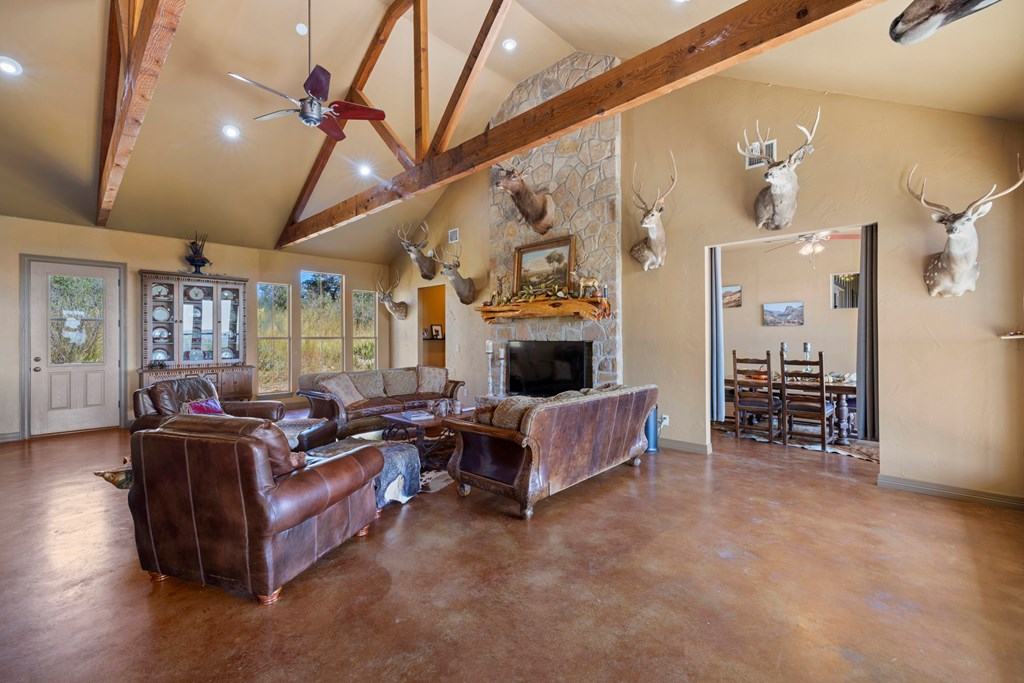 515 Settlers Way