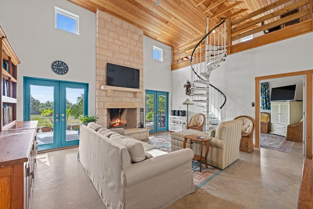 456 Colt Valley Rd