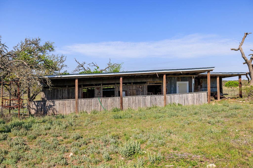 453 Reeves Lane