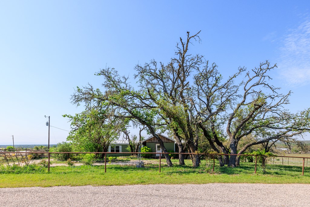 453 Reeves Lane