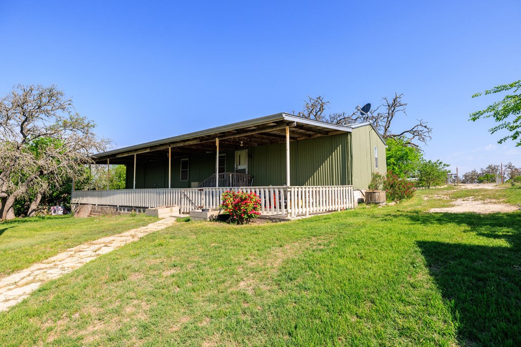 453 Reeves Lane