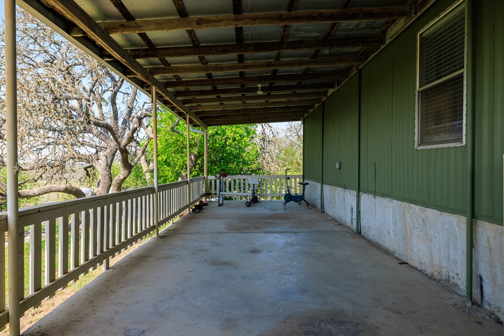 453 Reeves Lane