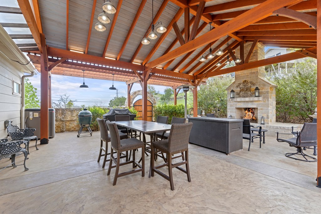 501 Winding Way