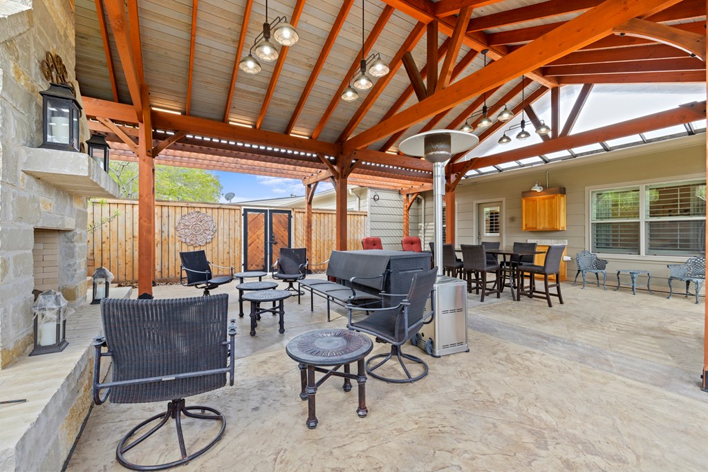 501 Winding Way