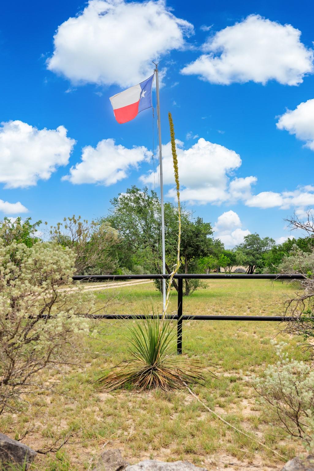 1245A Private Road 2415