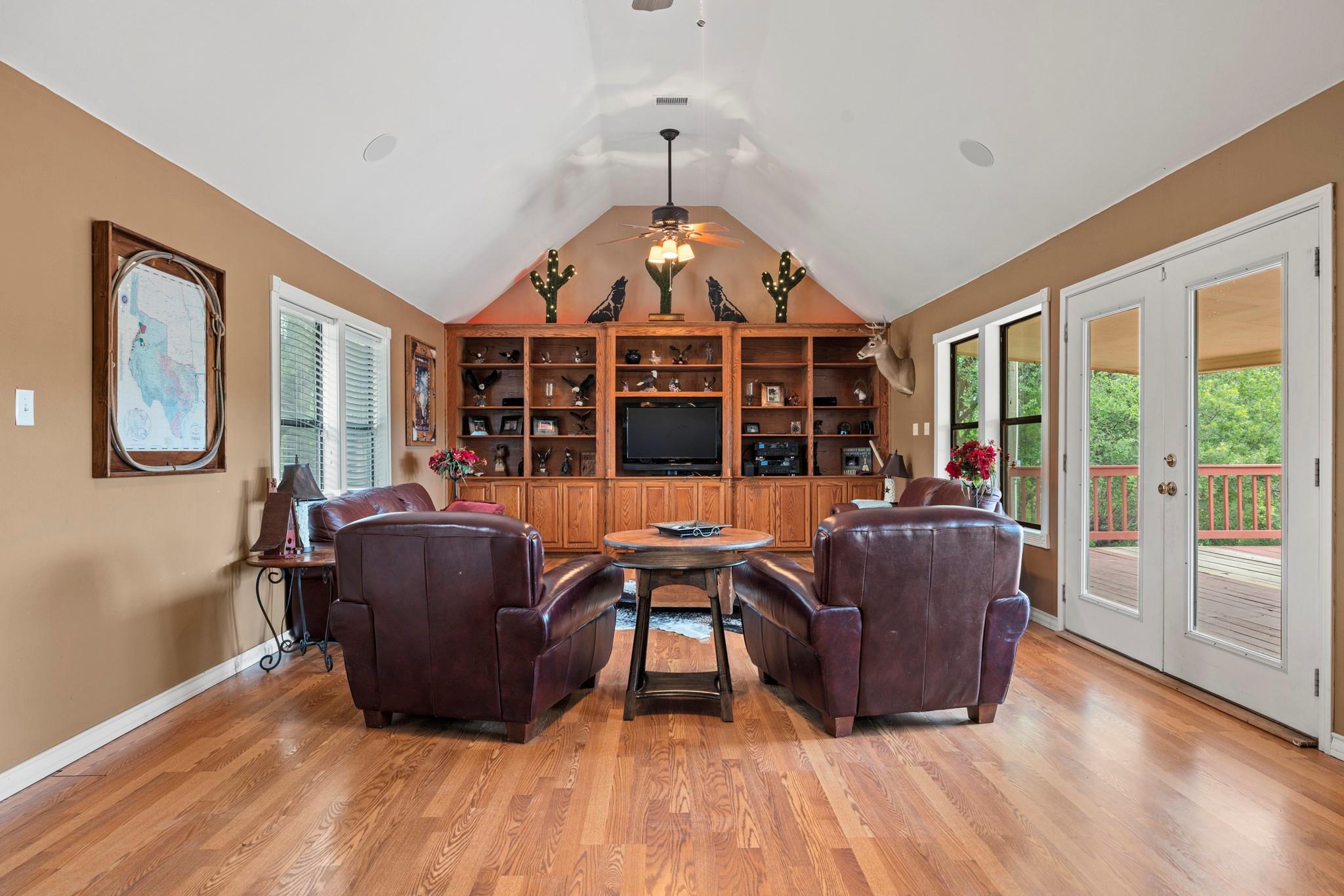 1245A Private Road 2415