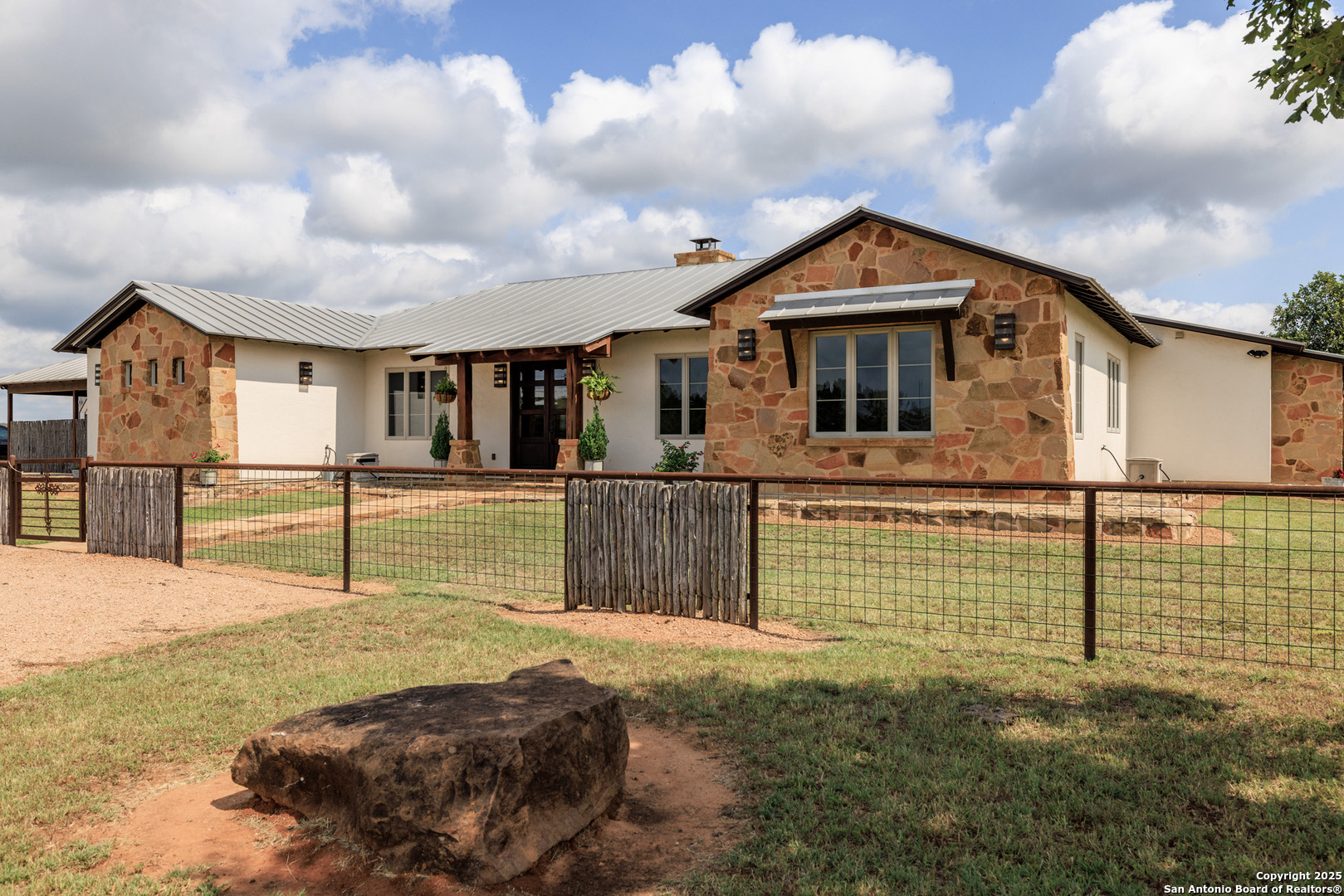 5686 Ranch Rd 1631