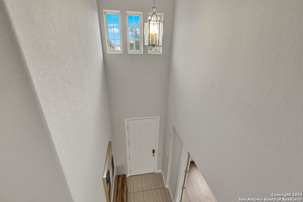 907 Highland-Vista