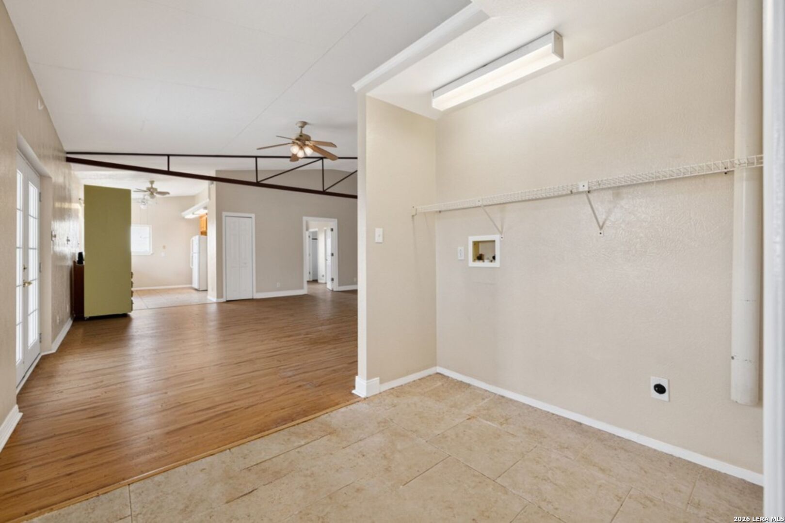 8804 Williamson