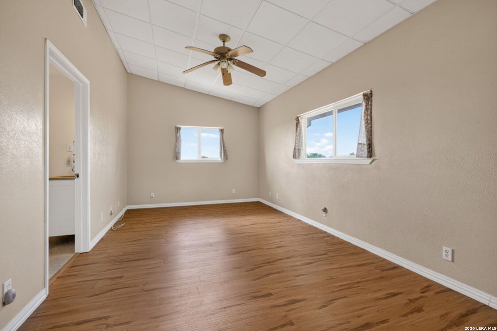 8804 Williamson