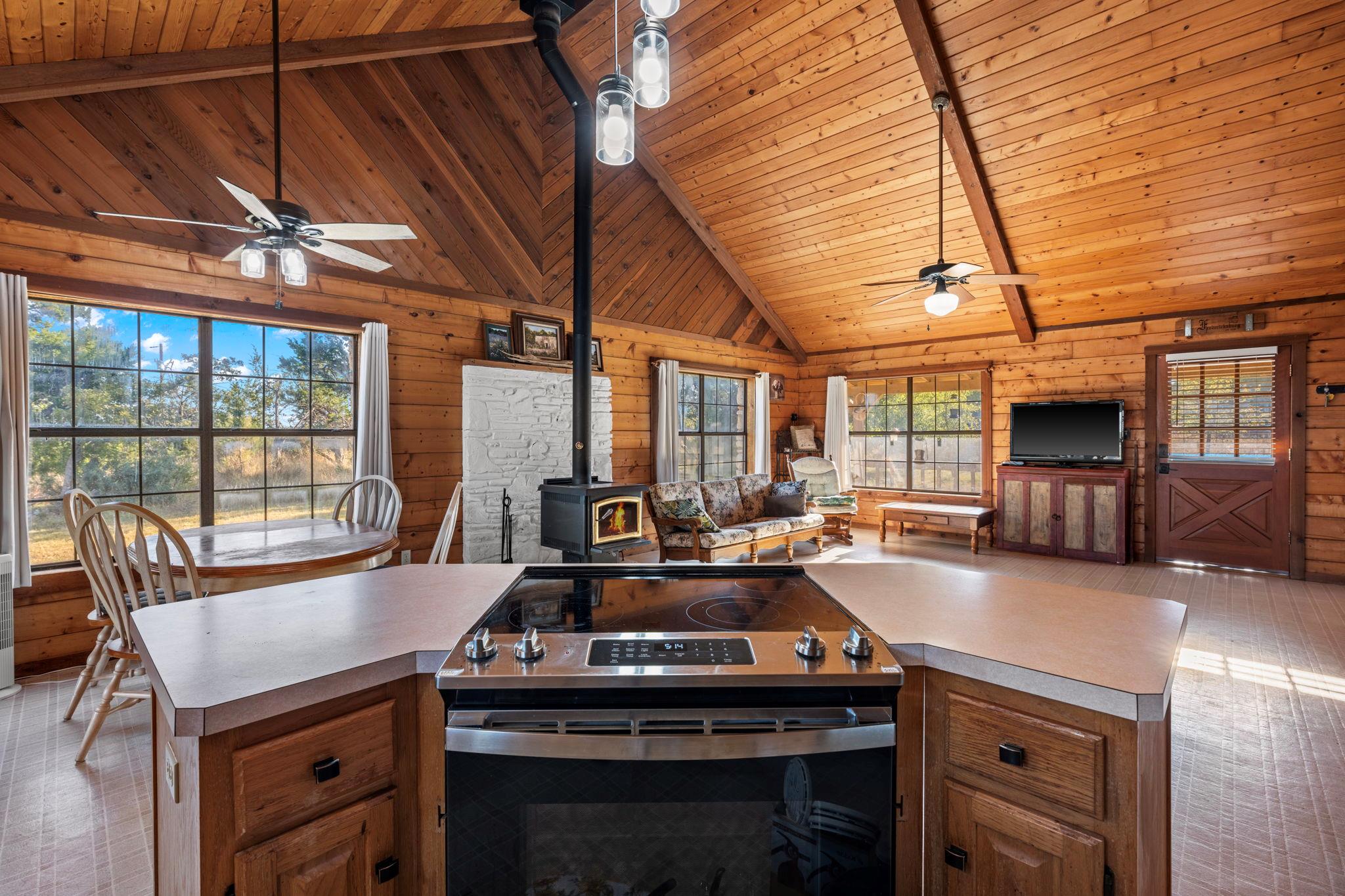 716 Reeh Weinheimer RD