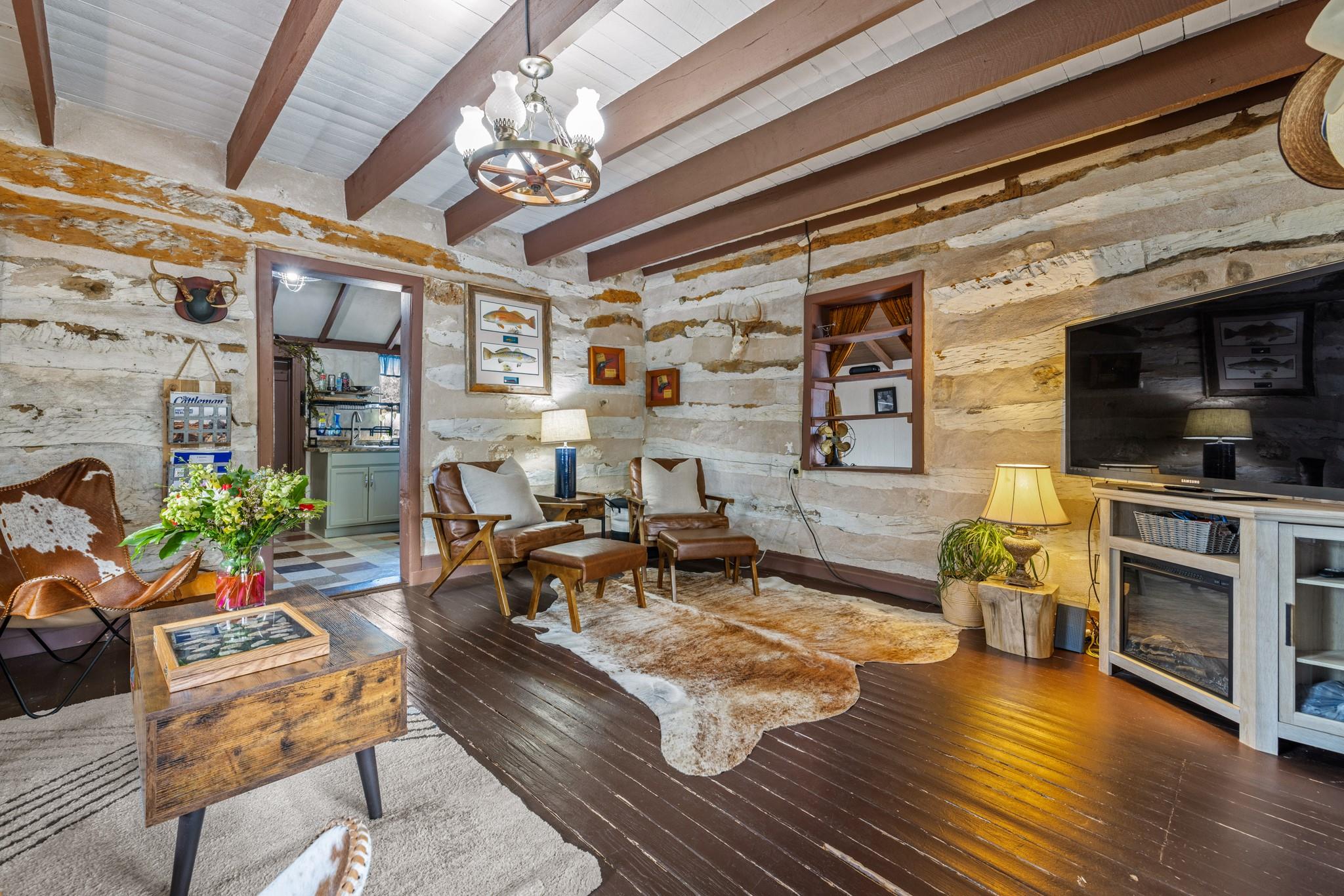 888 Dietrich RD