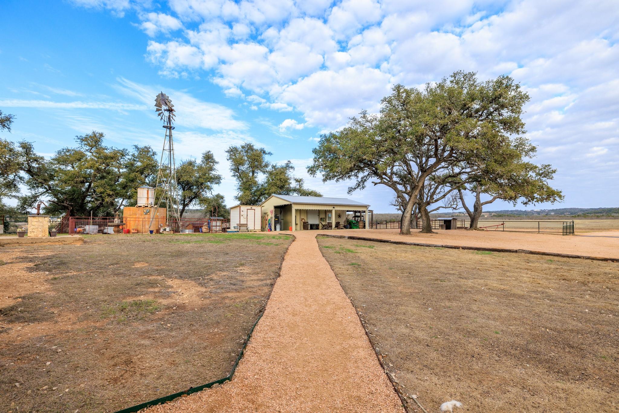 888 Dietrich RD