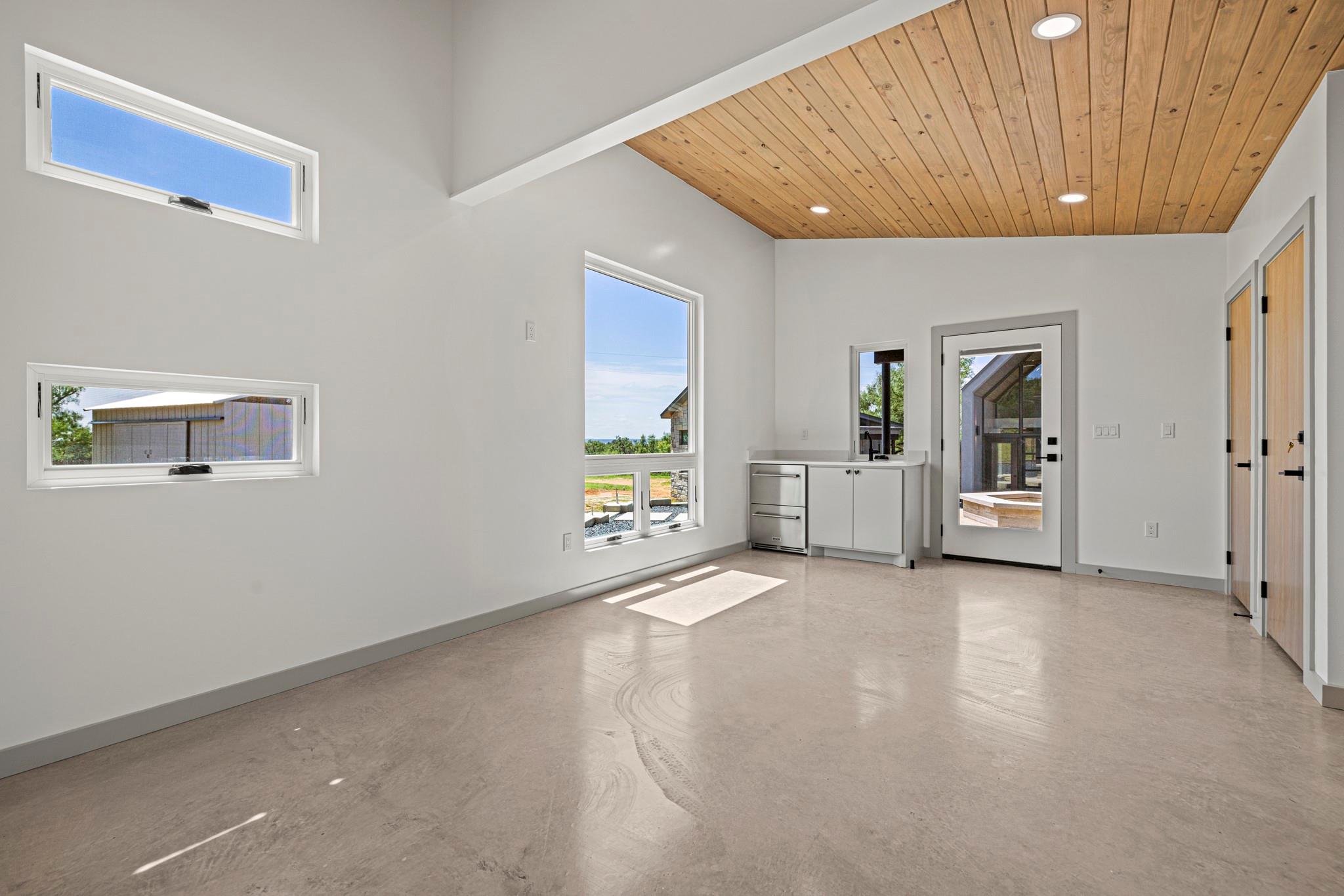 1825 Onion Creek RD
