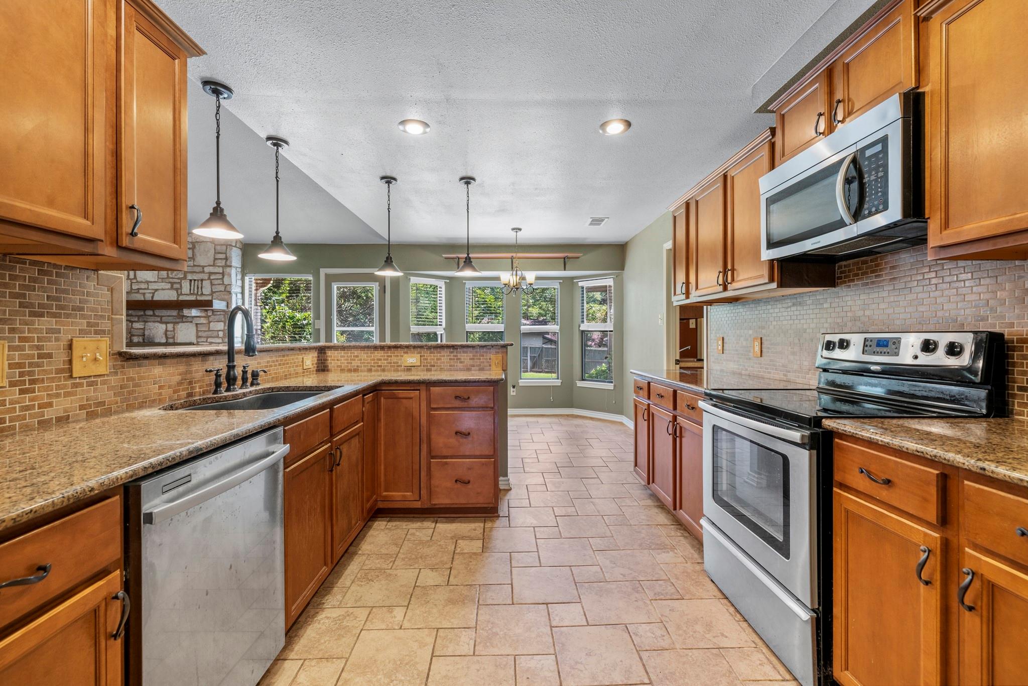 415 Meadow Ridge DR