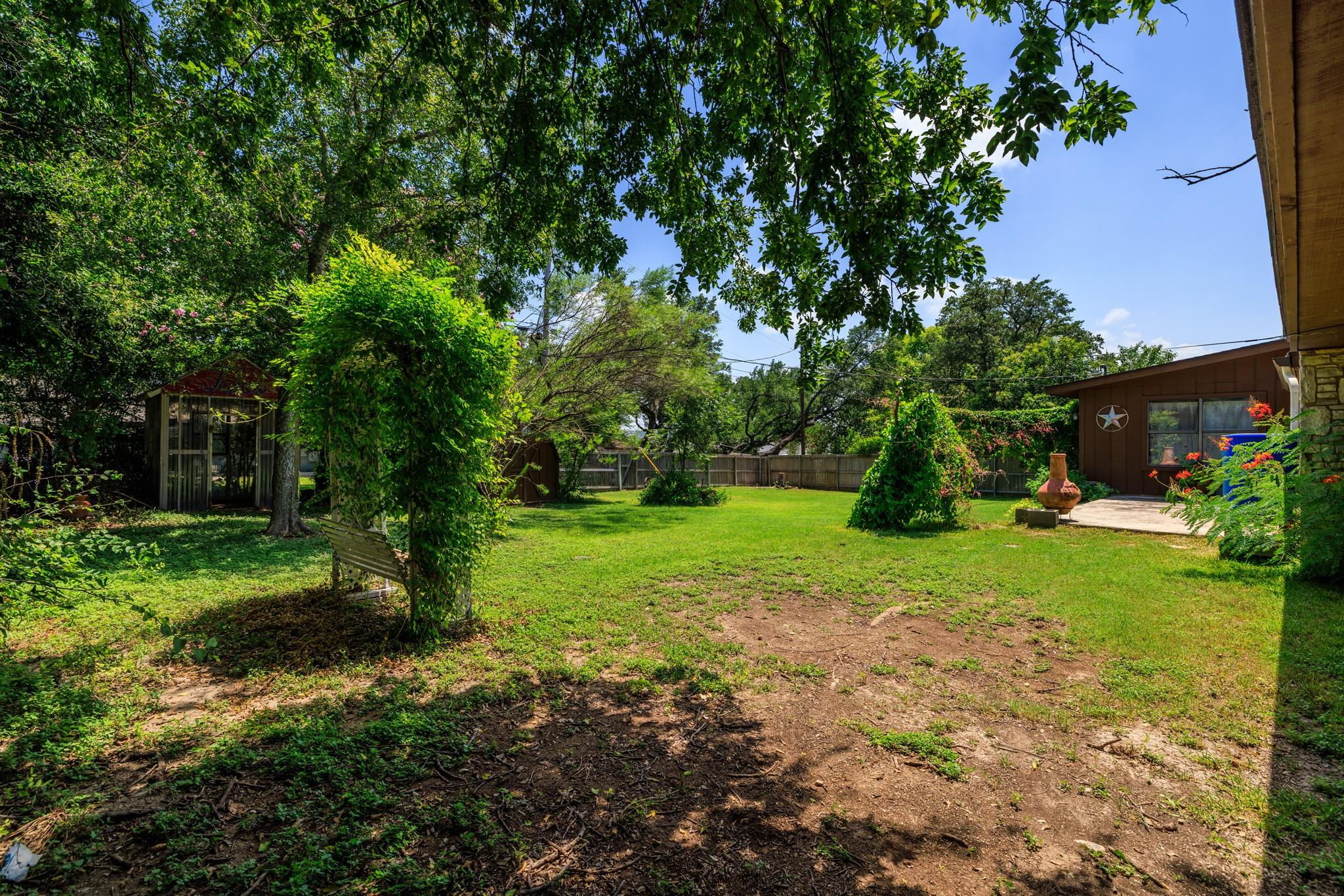 415 Meadow Ridge DR