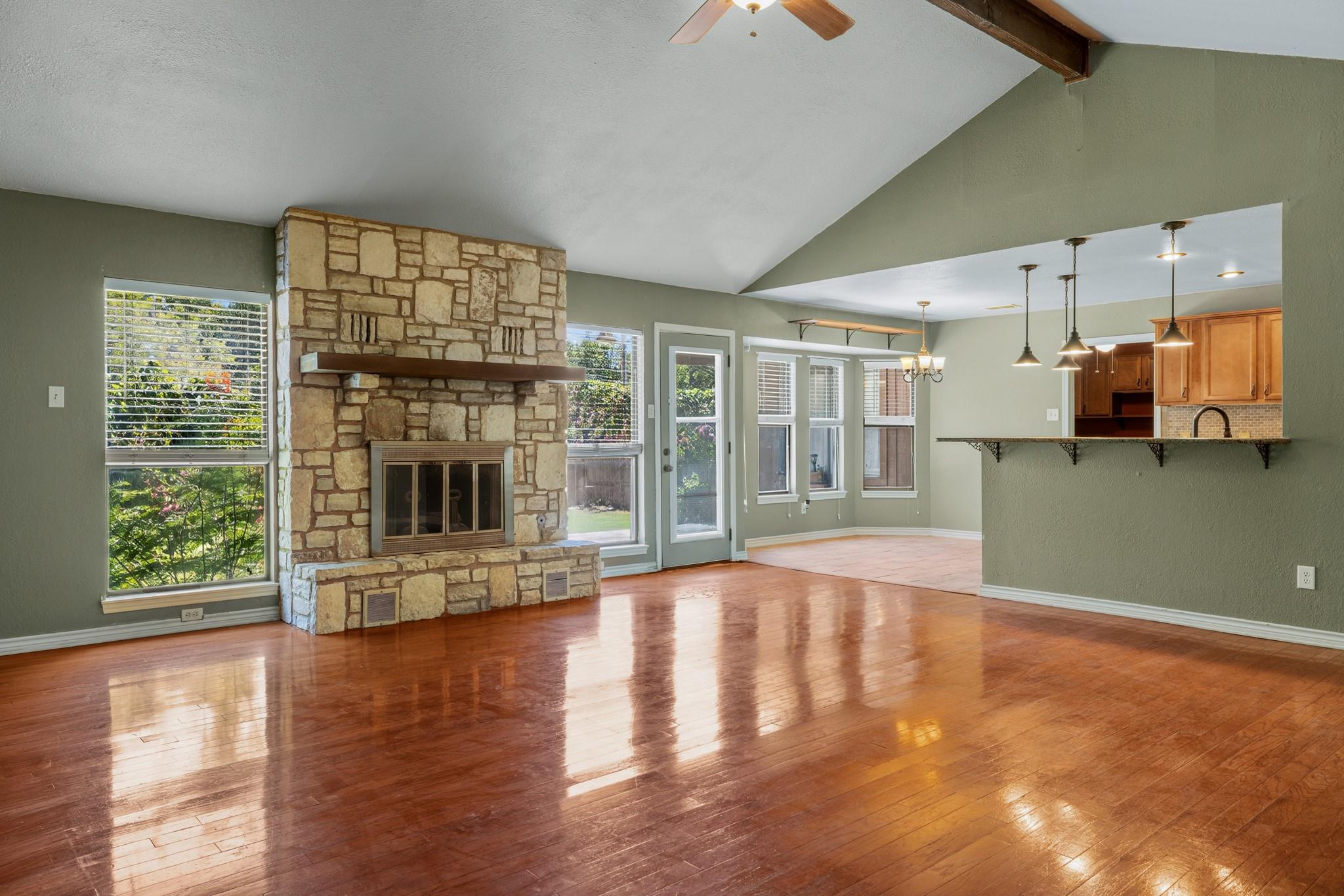 415 Meadow Ridge DR