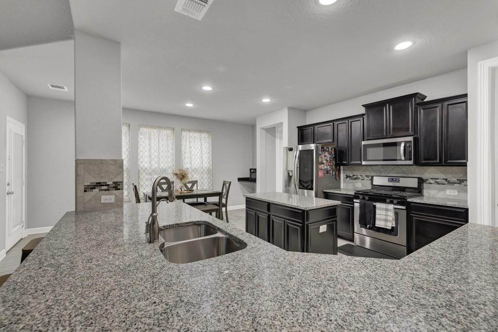 907 Highland Vista
