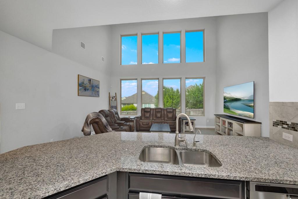 907 Highland Vista