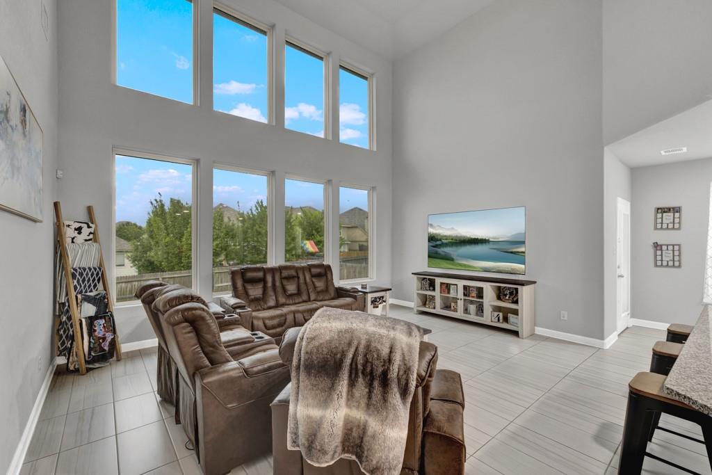 907 Highland Vista