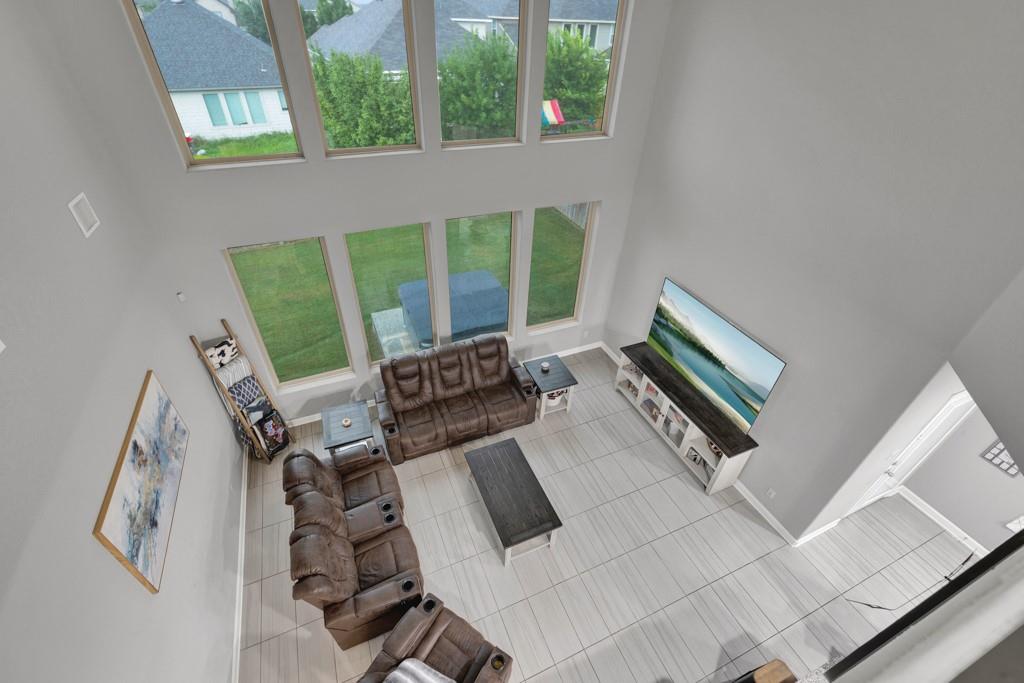 907 Highland Vista