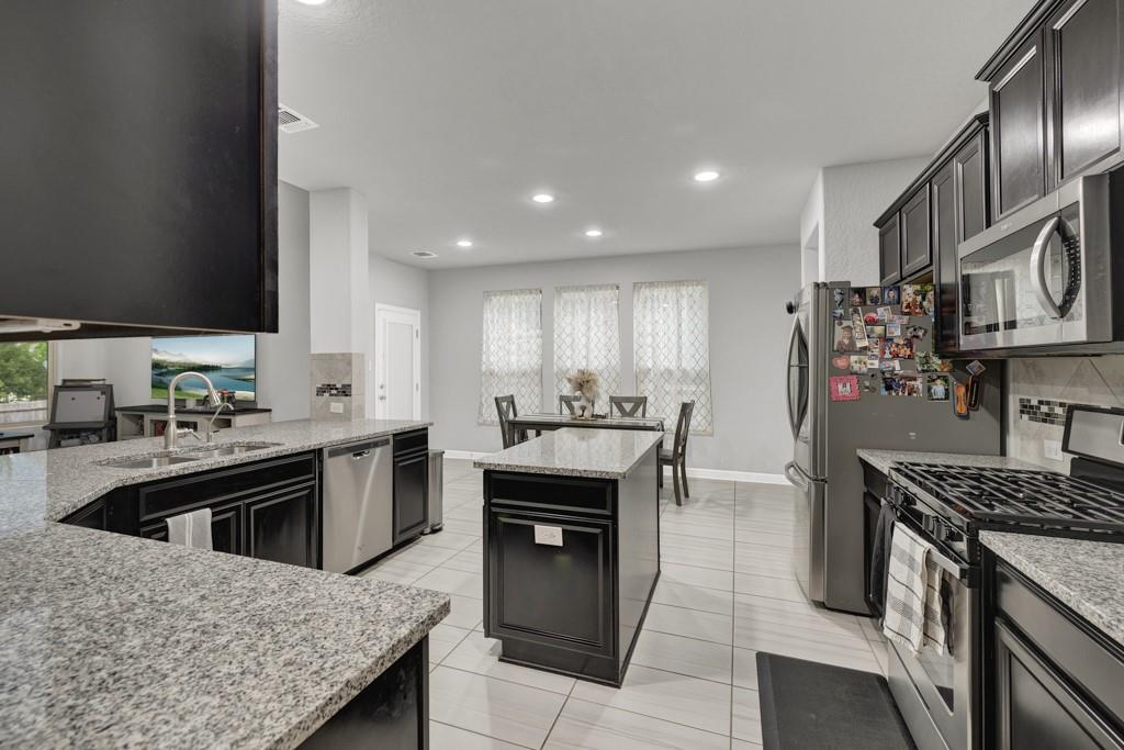 907 Highland Vista