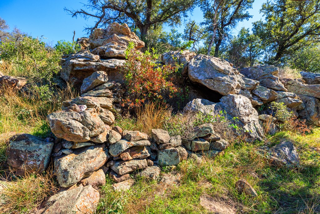 15528 Eaton Cemetery Rd