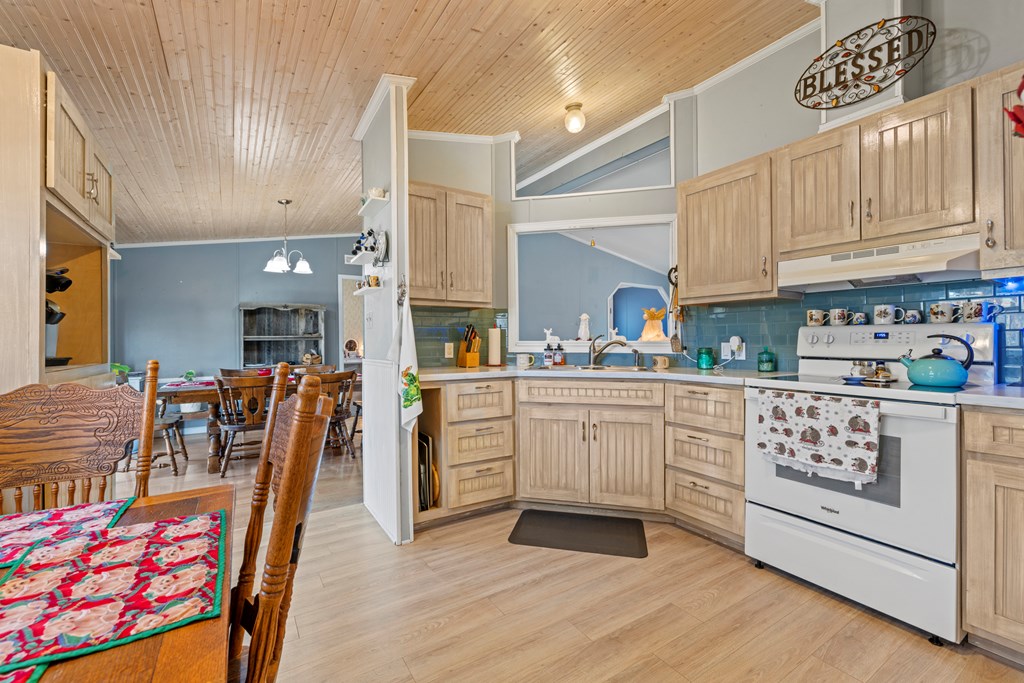 4411 Doss Spring Creek Rd