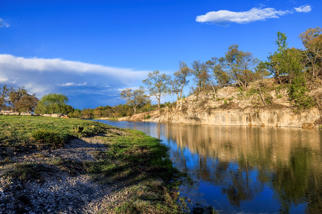 485 W Living Water Ranch Rd.