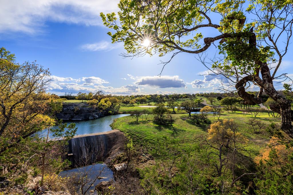 485 W Living Water Ranch Rd.