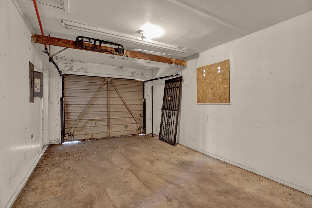 212 & 208 Myrtle Ave