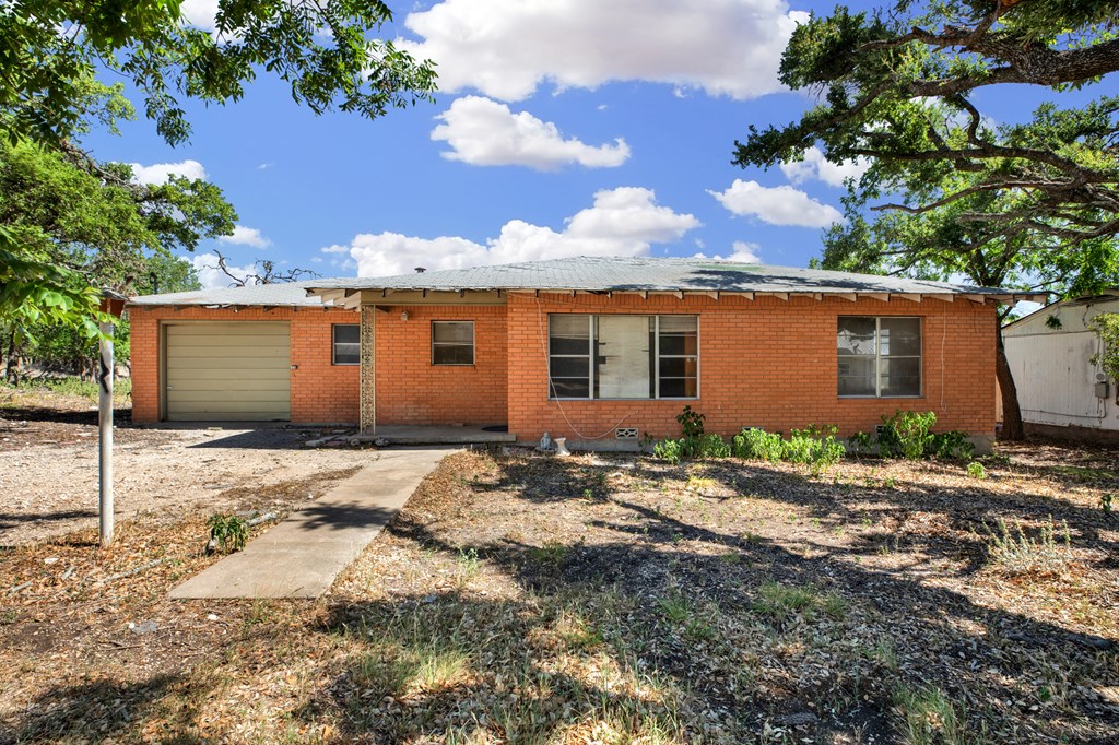 212 & 208 Myrtle Ave