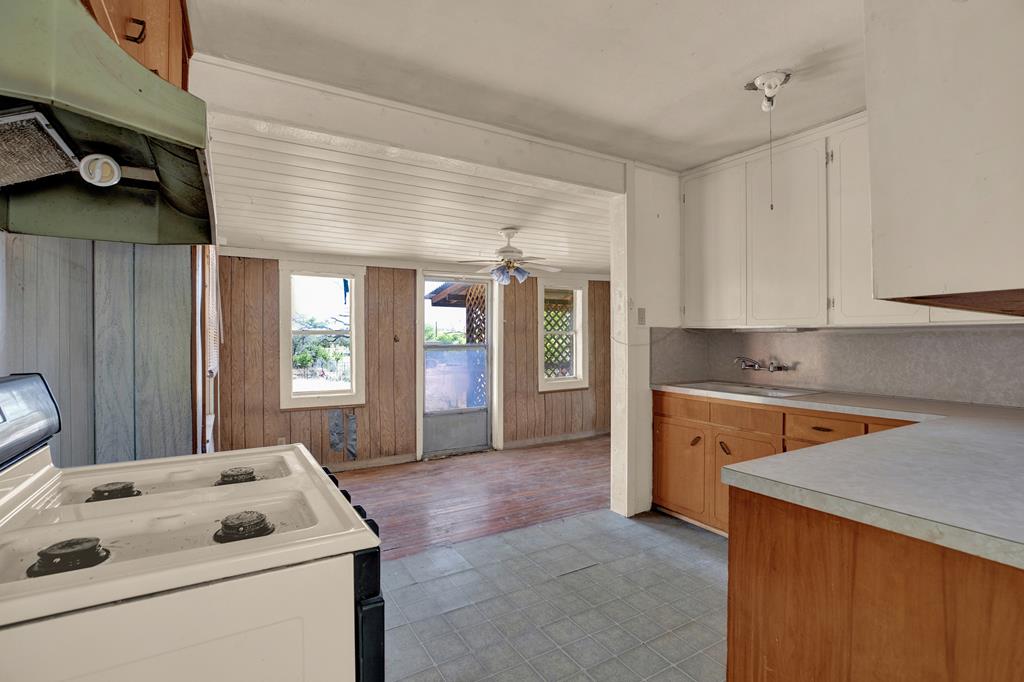 212 & 208 Myrtle Ave