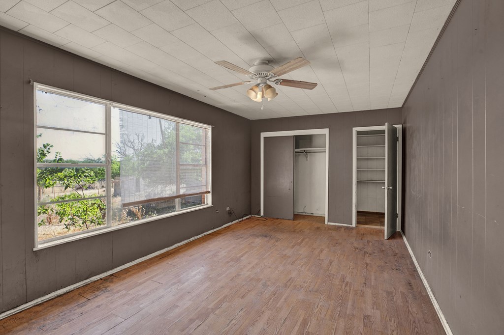 212 & 208 Myrtle Ave