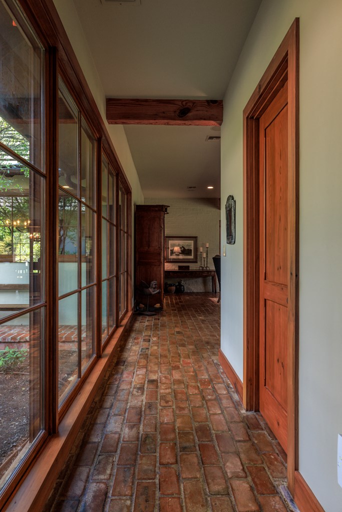 245 E Hidden Hills Ranch Rd