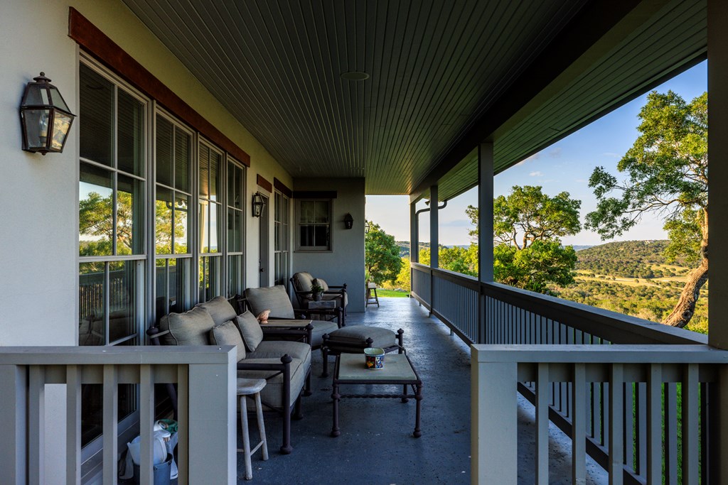 245 E Hidden Hills Ranch Rd