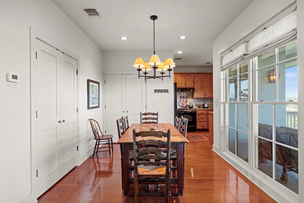 245 E Hidden Hills Ranch Rd