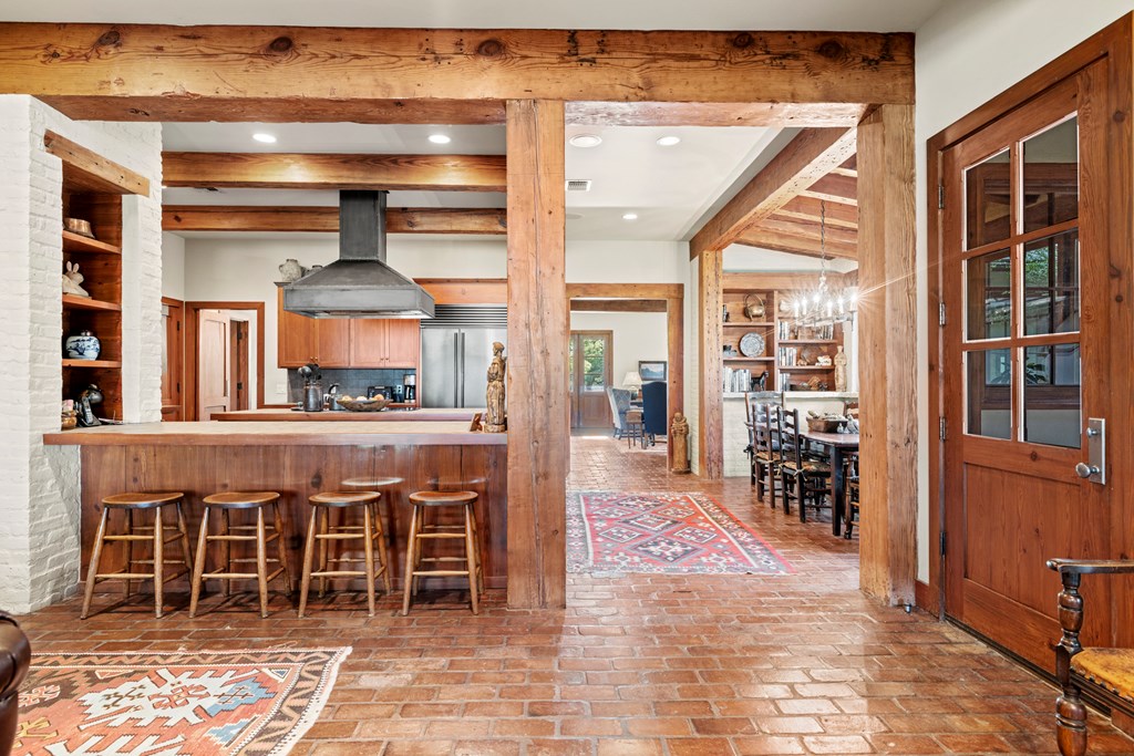 245 E Hidden Hills Ranch Rd