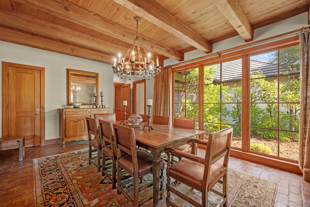 245 E Hidden Hills Ranch Rd