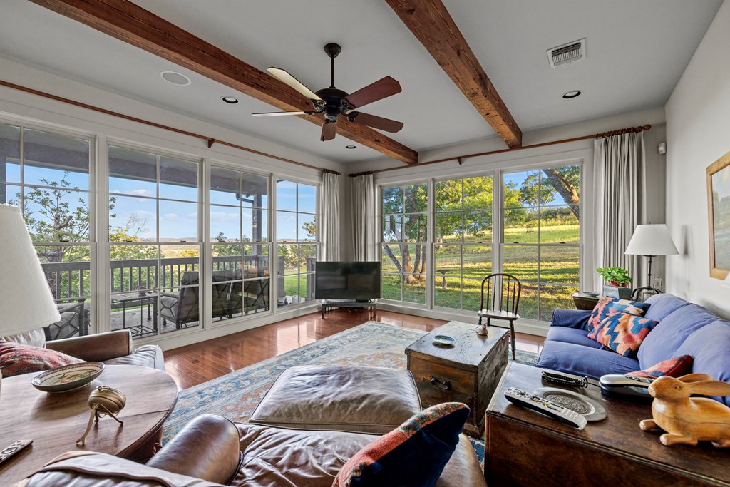 245 E Hidden Hills Ranch Rd